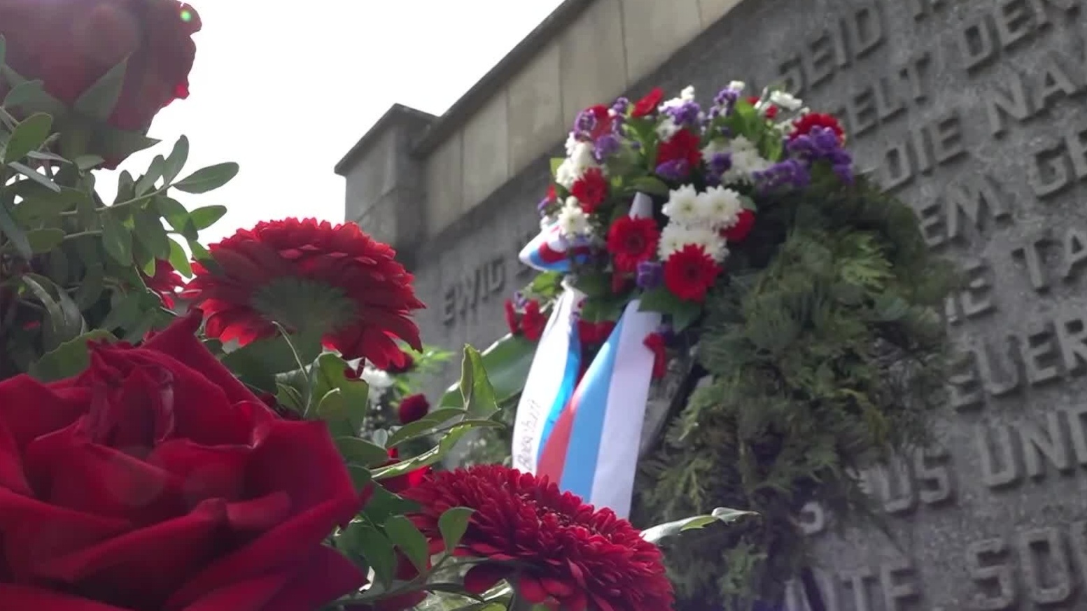 На Зееловских высотах в Германии почтили память советских воинов