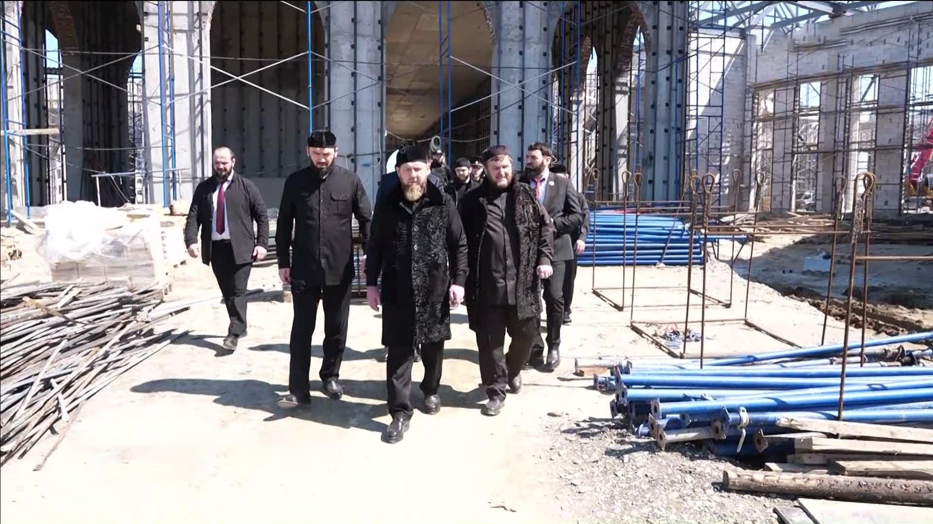 Преображение Грозного: строительство двух крупнейших мечетей под контролем Рамзана Кадырова