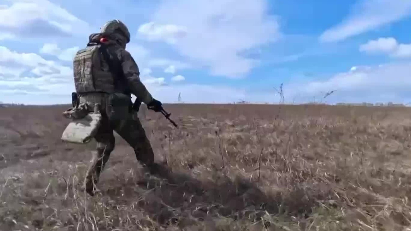 На полигоне Новосибирья: обучение контроля над малым небом и снайперской стрельбы