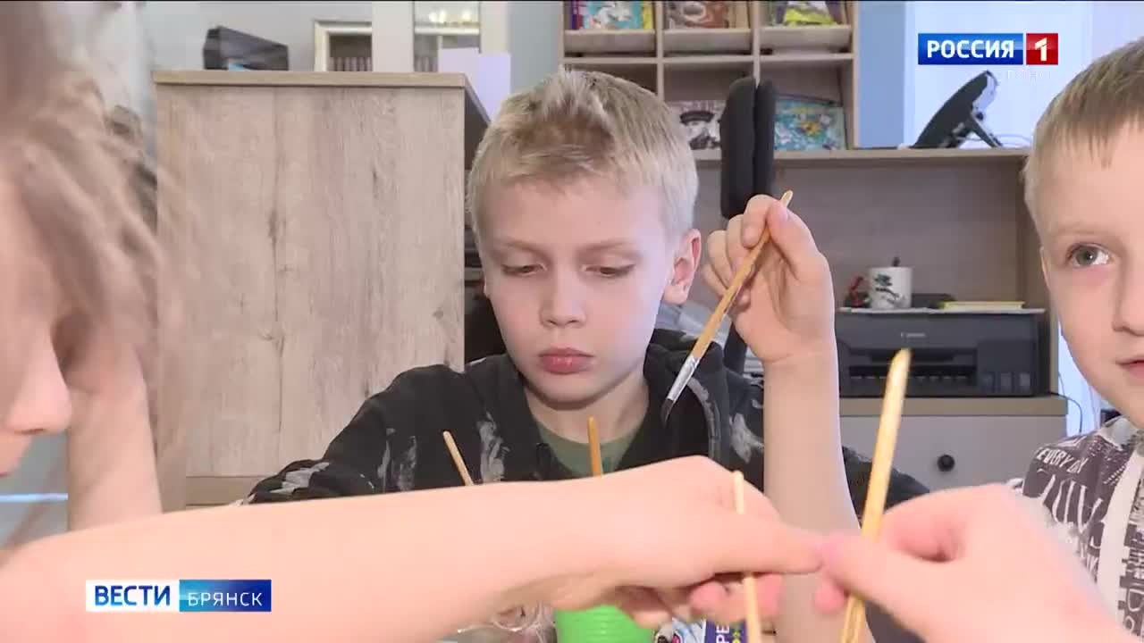 Юные брянцы присоединились к мастер-классу "Библиосумерки"