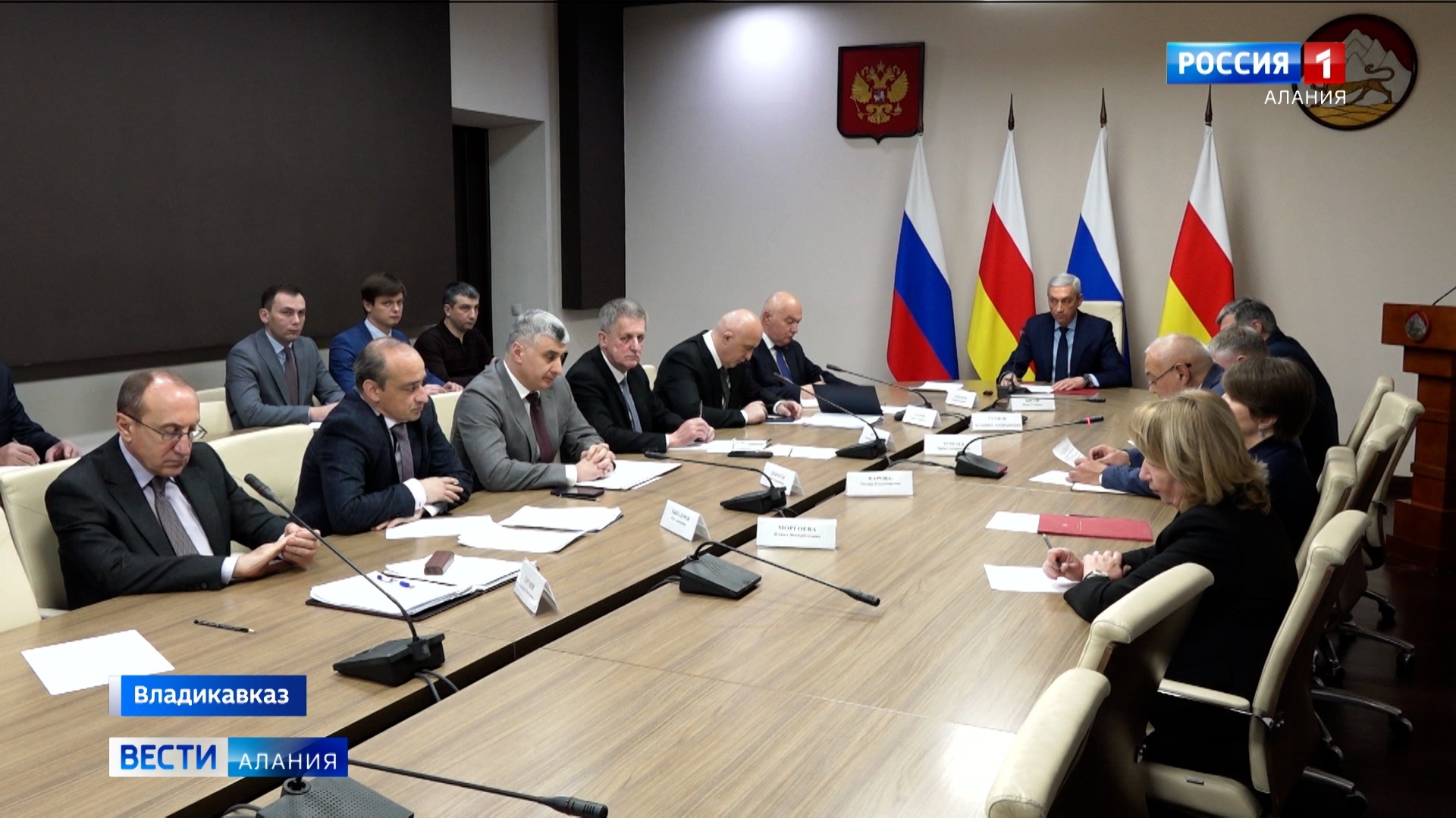 Аппаратное совещание: отопительный сезон, проезд через МАПП "Верхний Ларс", паводковая обстановка