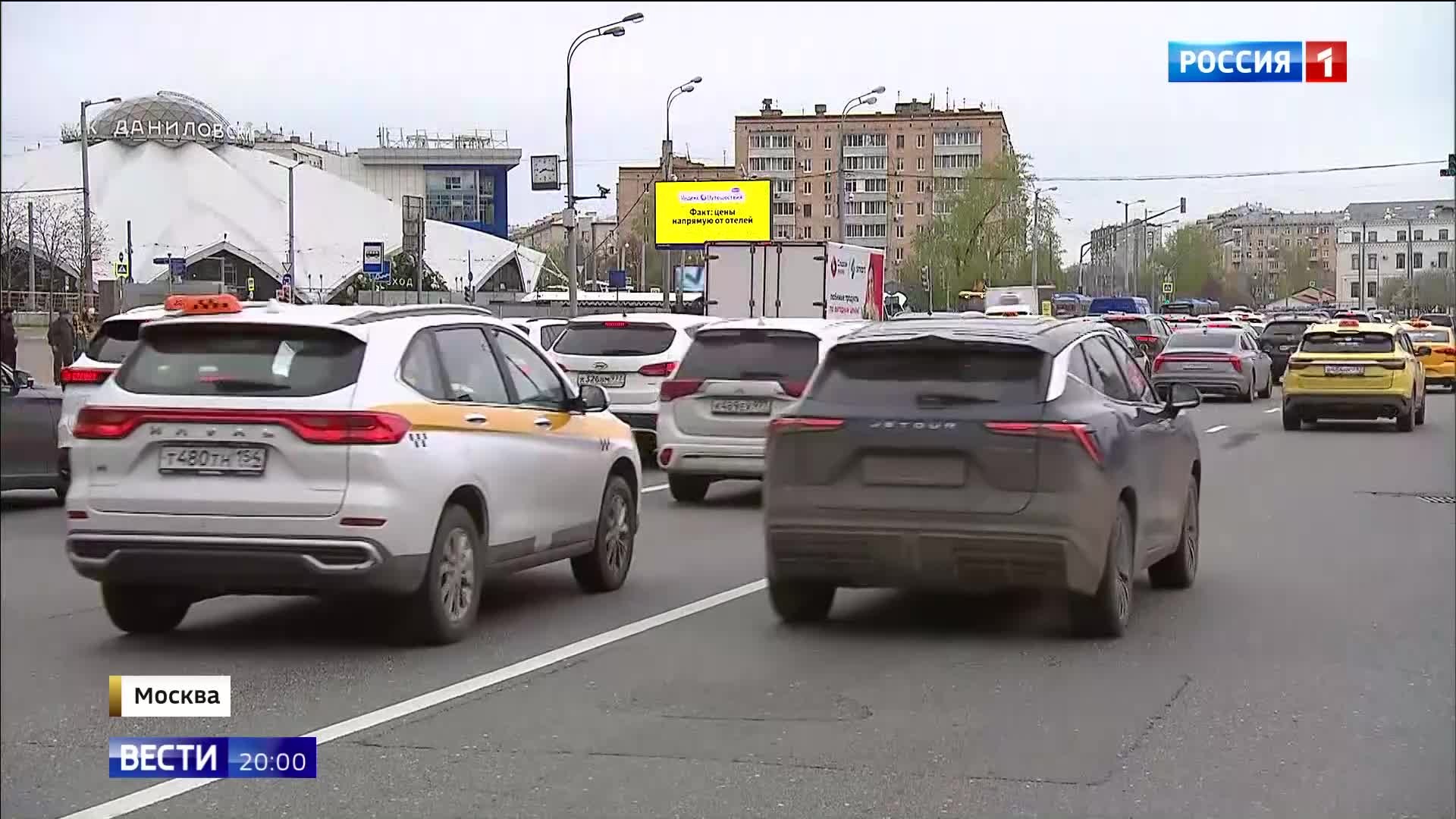 Широкомасштабный циклон принес зиму в российские регионы: мокрый снег и хаос на дорогах