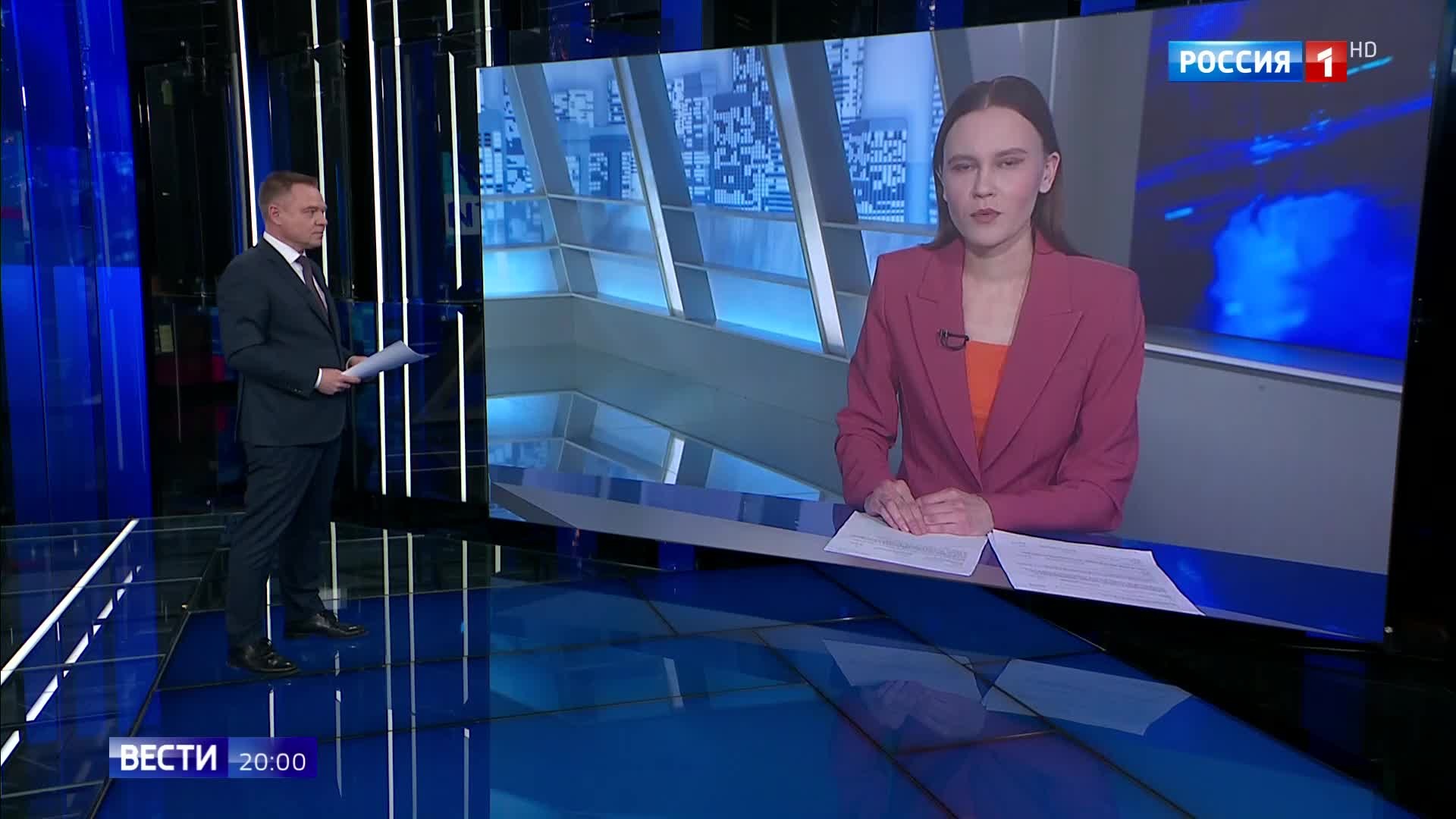 Во Владимире грузовик столкнулся с машиной скорой помощи