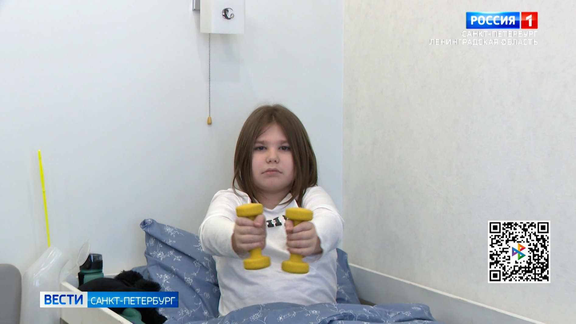 12-летнему Диме с хрустальной болезнью нужна операция
