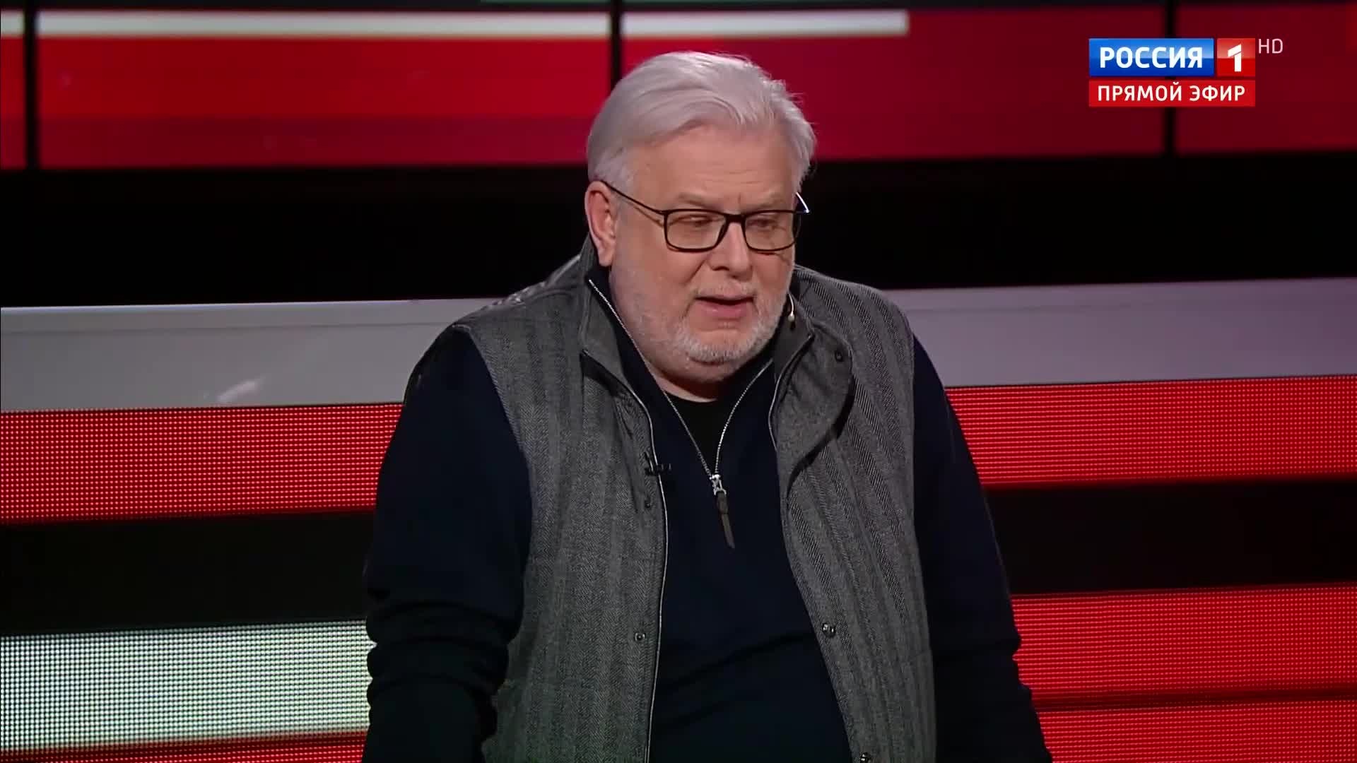 Эксперты обсуждают "сверхвласть" в США.