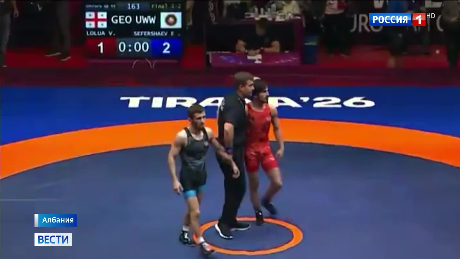 Российские борцы завоевали два золота на чемпионате Европы в Албании
