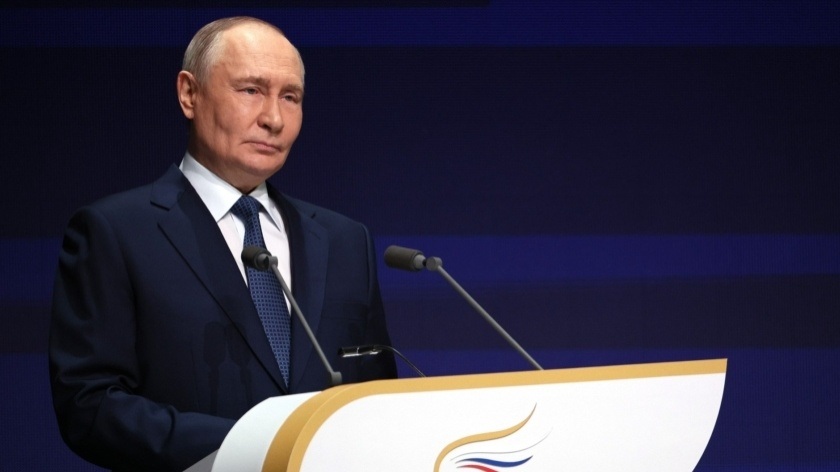 Владимир Путин вручил премию «Служение»: проект «Амурское такси» оказался в топе