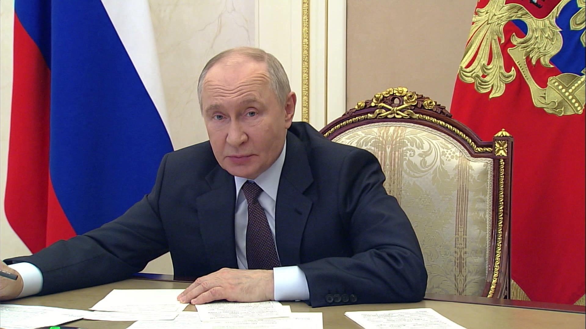 Цифровой суверенитет: Владимир Путин поручил обеспечить бесперебойный доступ к критическим сервиса