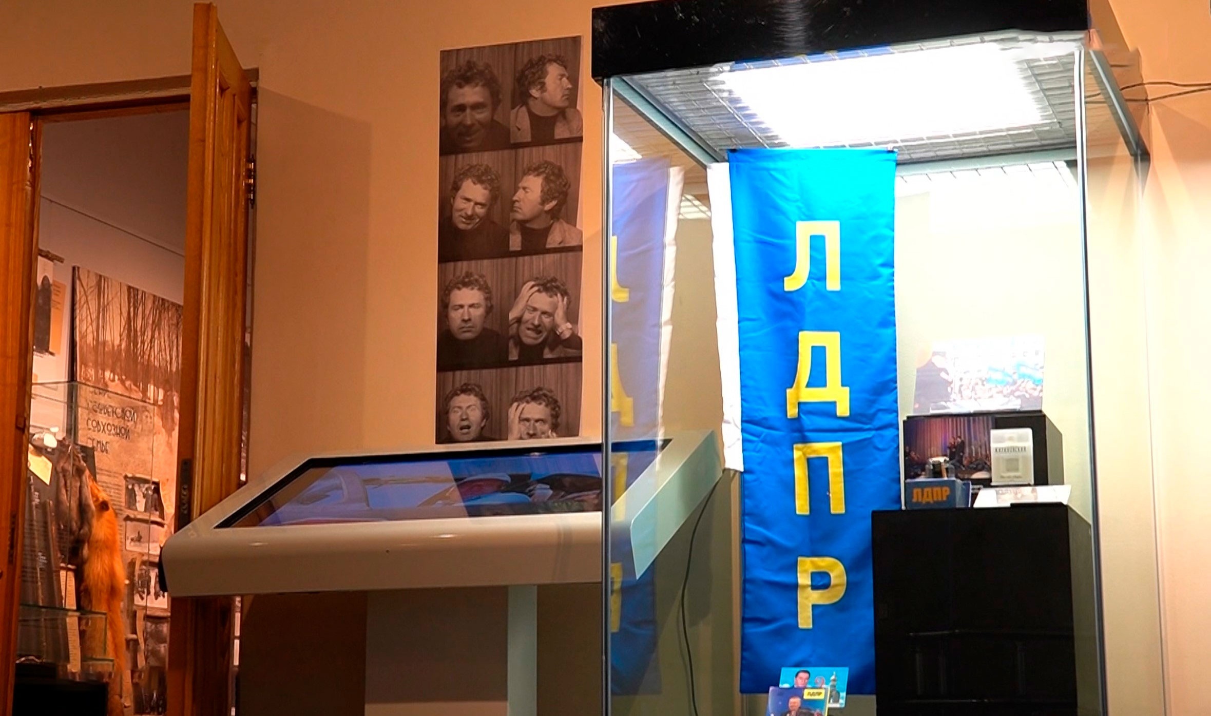 “Однозначно. Жириновский”: новая выставка в магаданском музее