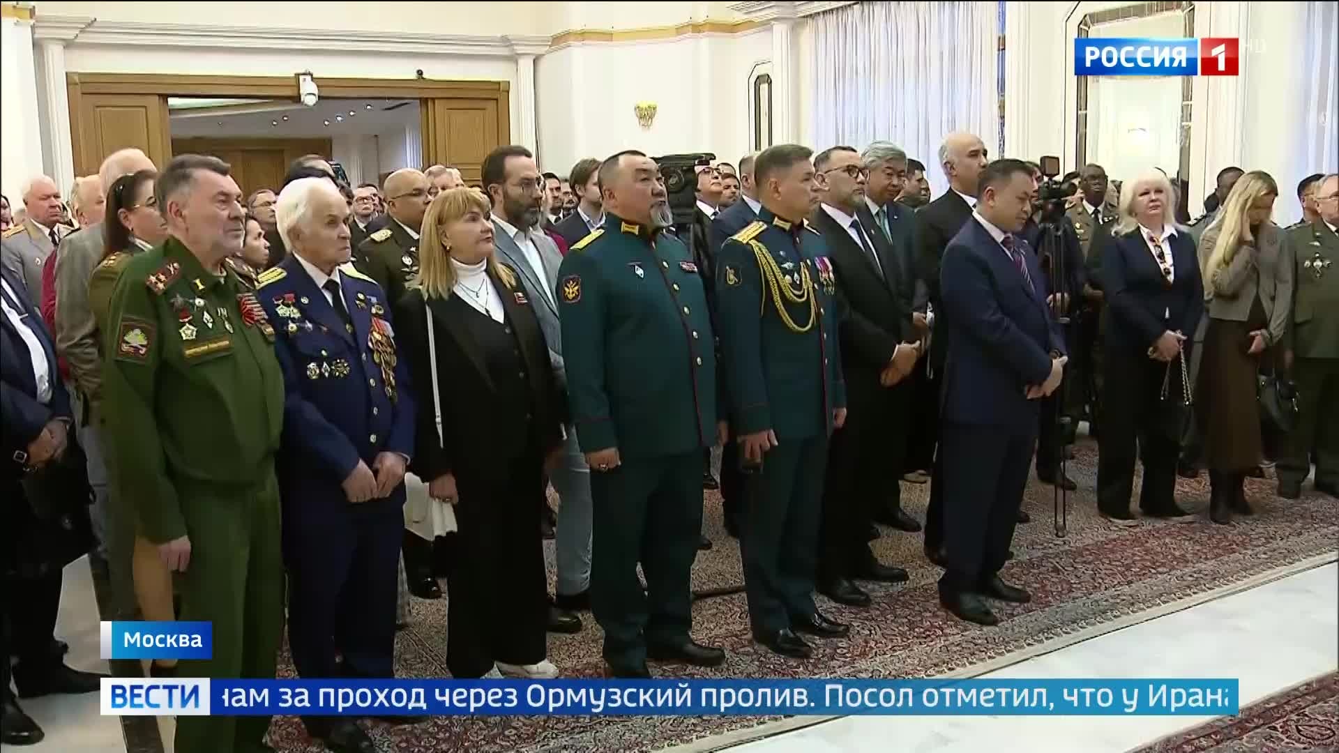 Иран освобождает Россию от пошлин в Ормузе и готов к справедливым переговорам с США.