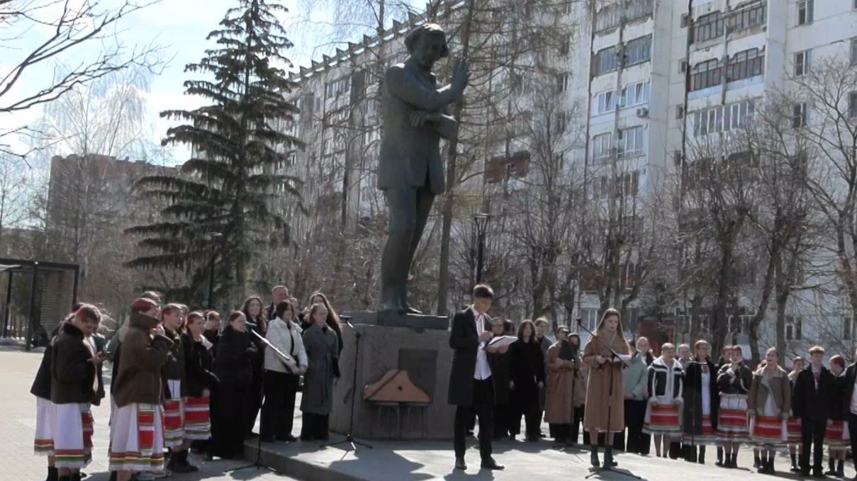 Экскурсию, выставку и представление в Йошкар-Оле посвятили 140-летию со дня рождения композитора И. С. Палантая