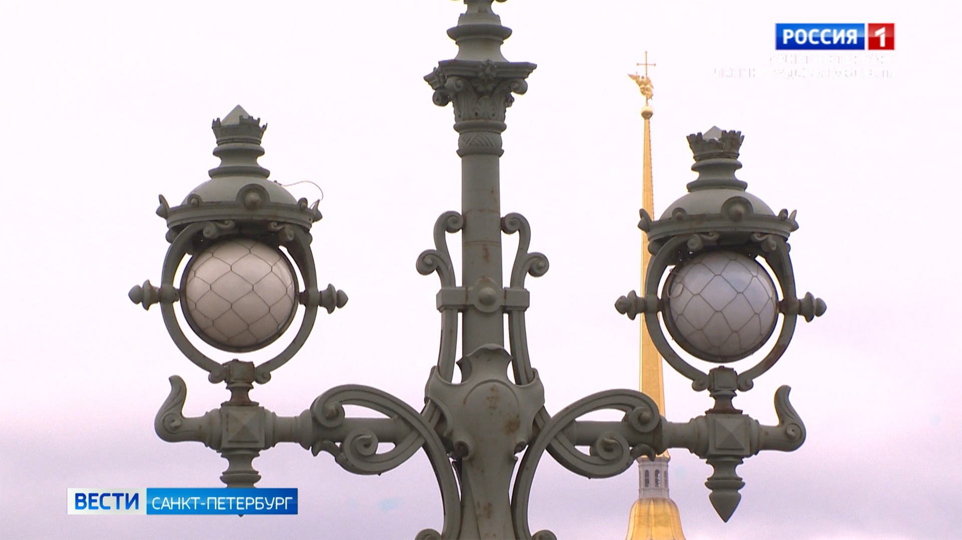 "Мостотрест" восстанавливает элементы декора Троицкого моста