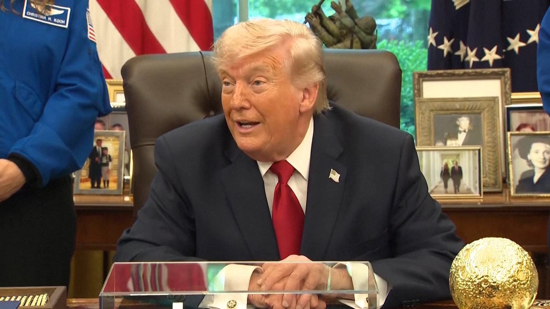 Путин и Трамп обсудили перемирие на День Победы и иранский кризис