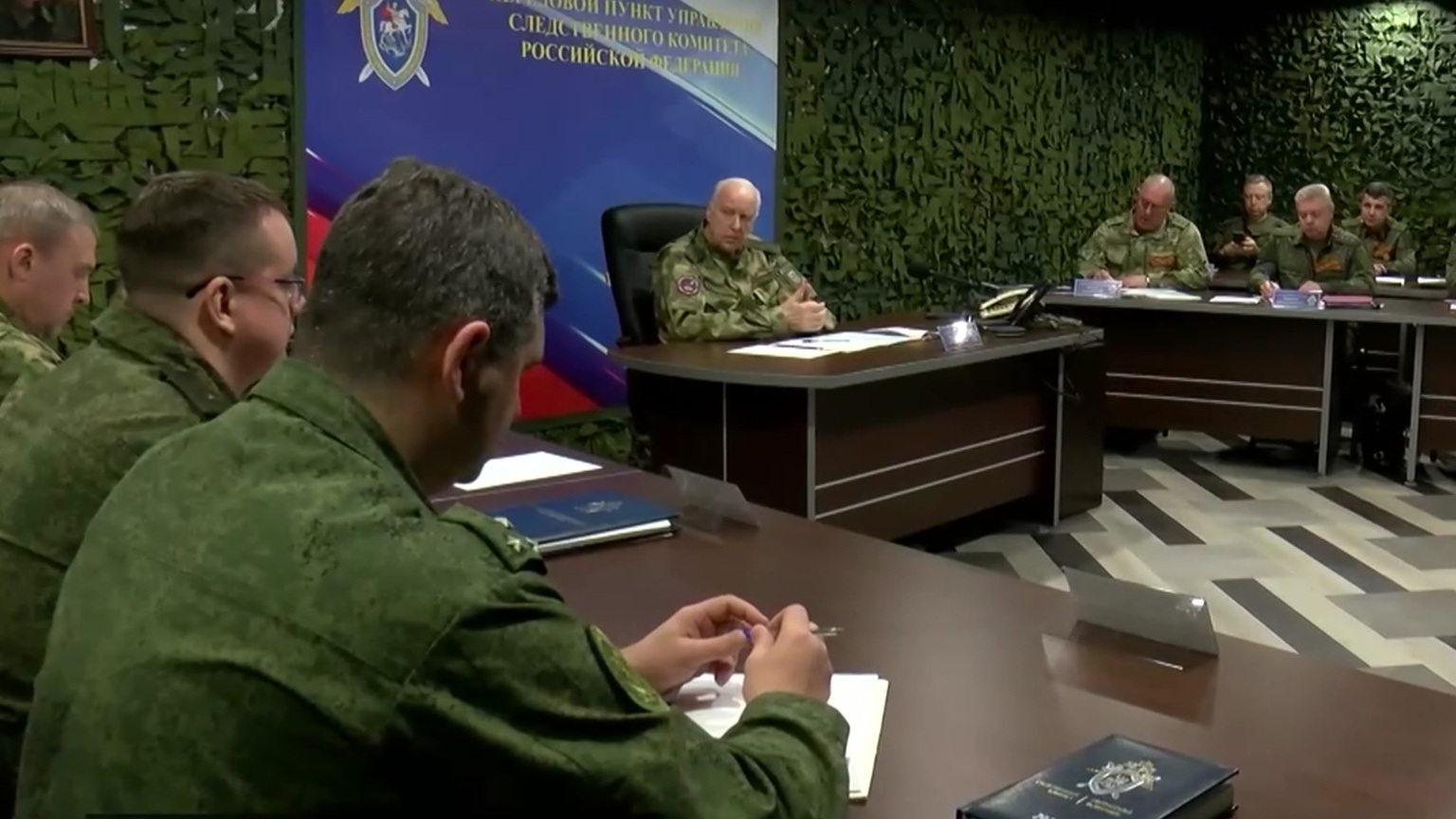 В Мариуполе председатель СКР провел оперативное совещание по работе в новых регионах