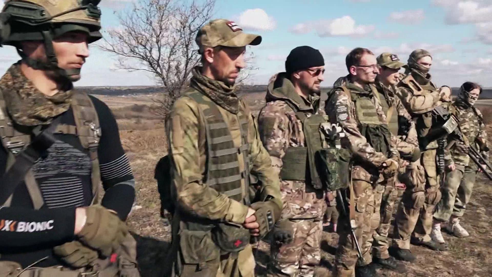 Под защитой Святого Георгия. Истории бойцов добровольческой бригады