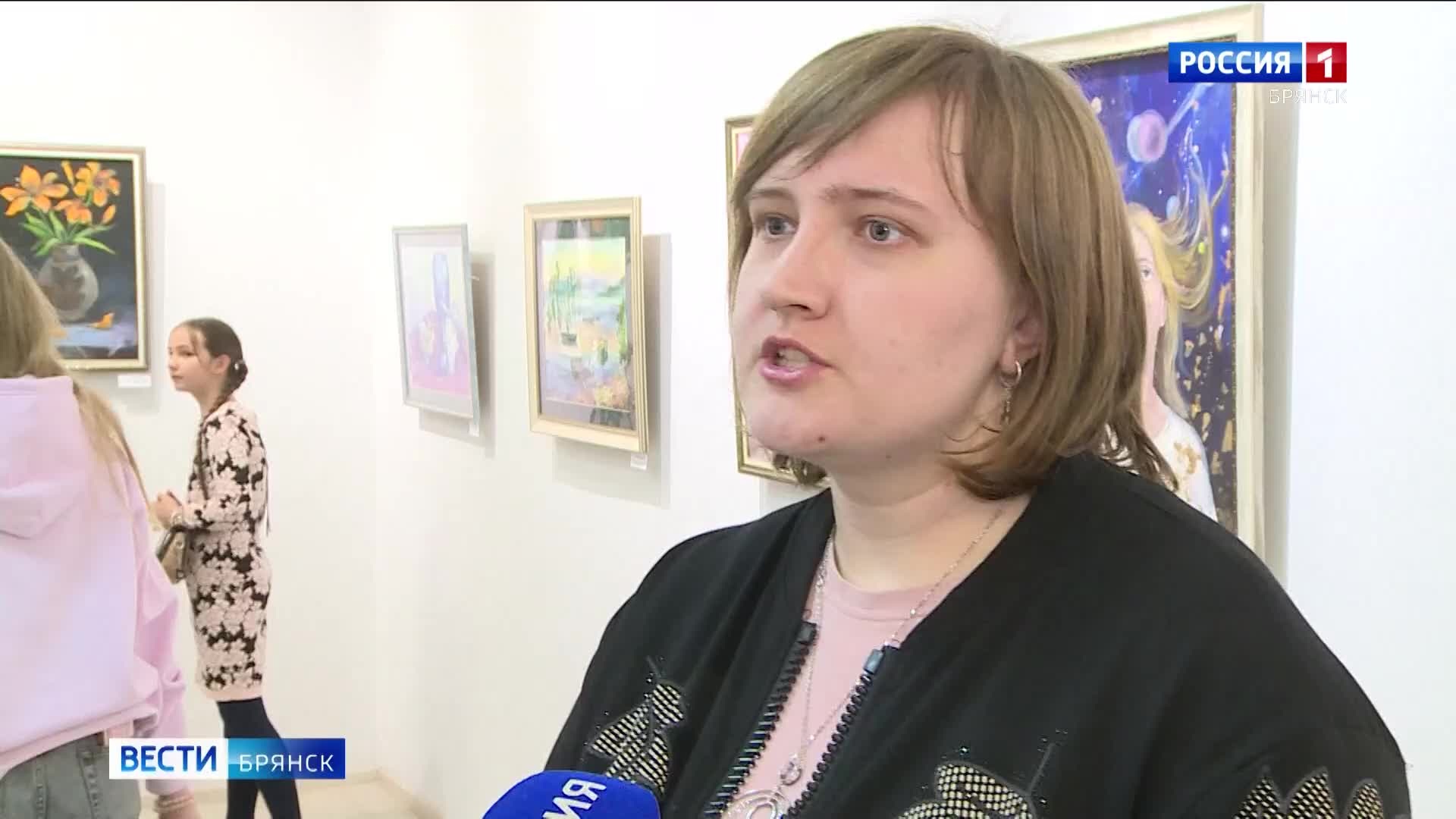 В Брянске открылась выставка Тимофея Румянцева "Равновесие эквилибриум"