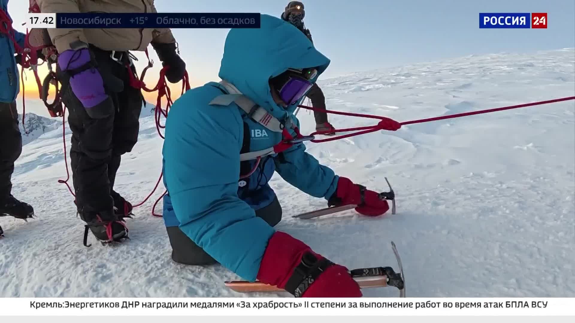 Рустам Набиев готовится покорить самую высокую точку планету - вершину Эвереста