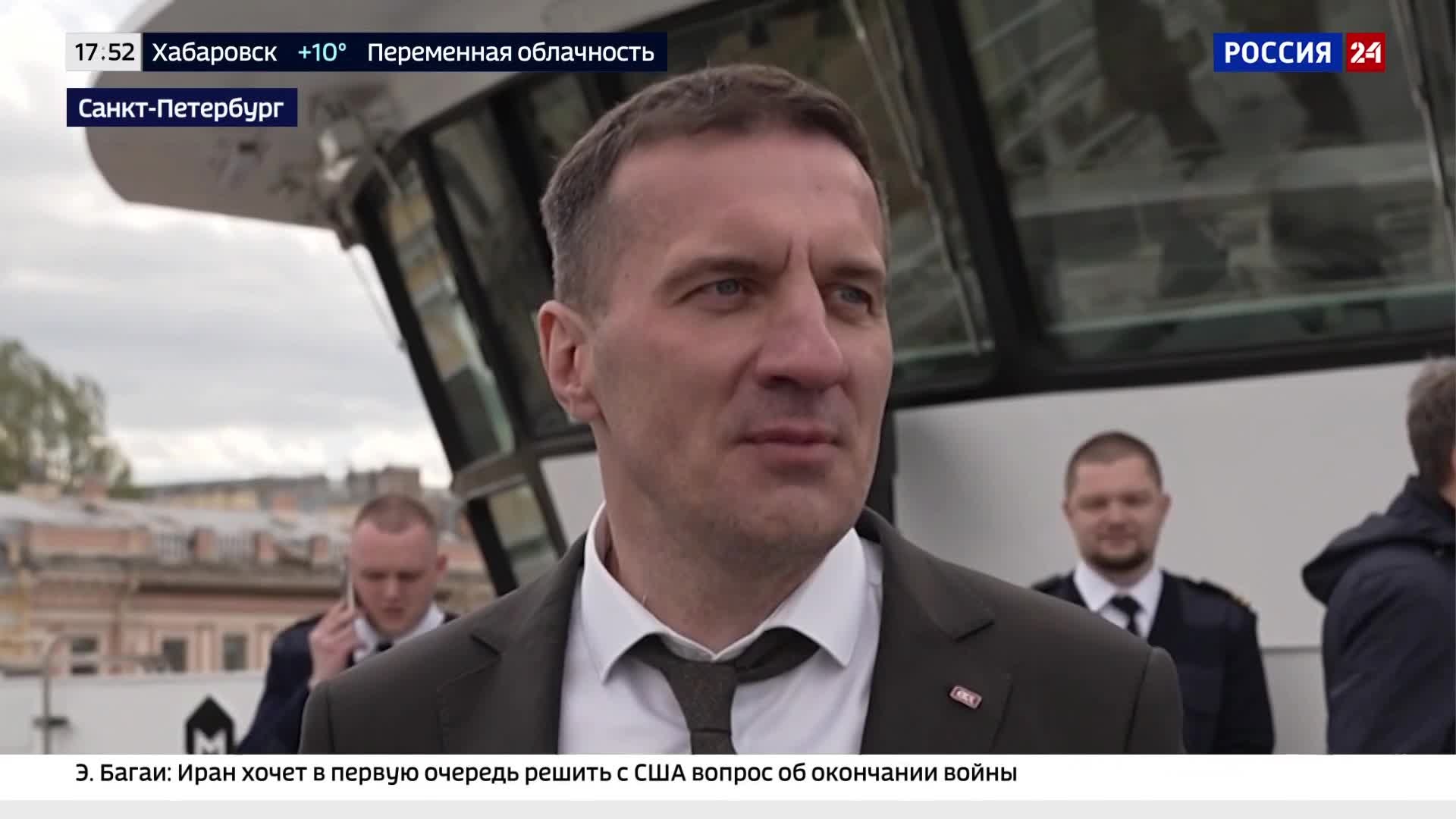 В Петербурге подняли флаг на краболове‑процессоре "Кильдин"