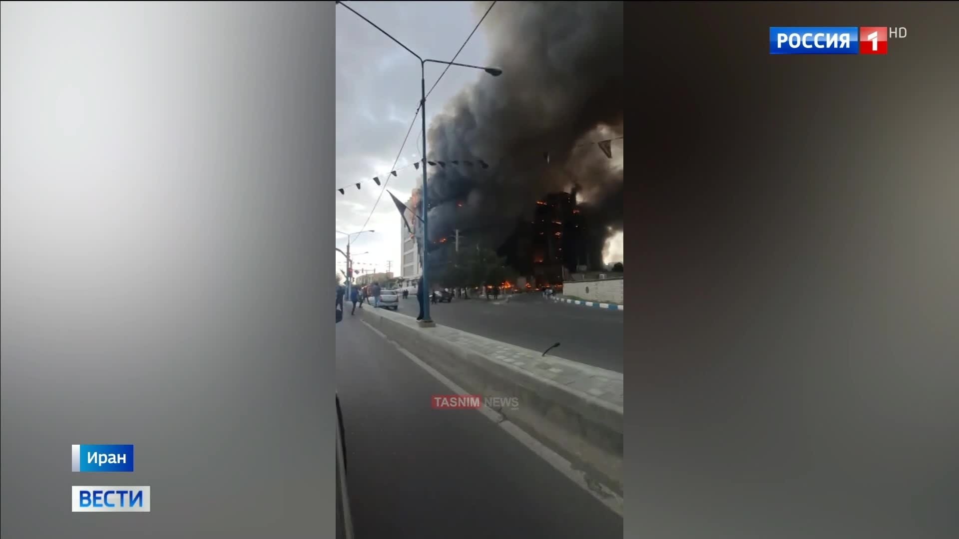 Пожар в торговом центре Тегерана: пострадали десять человек, застройщика арестовали.