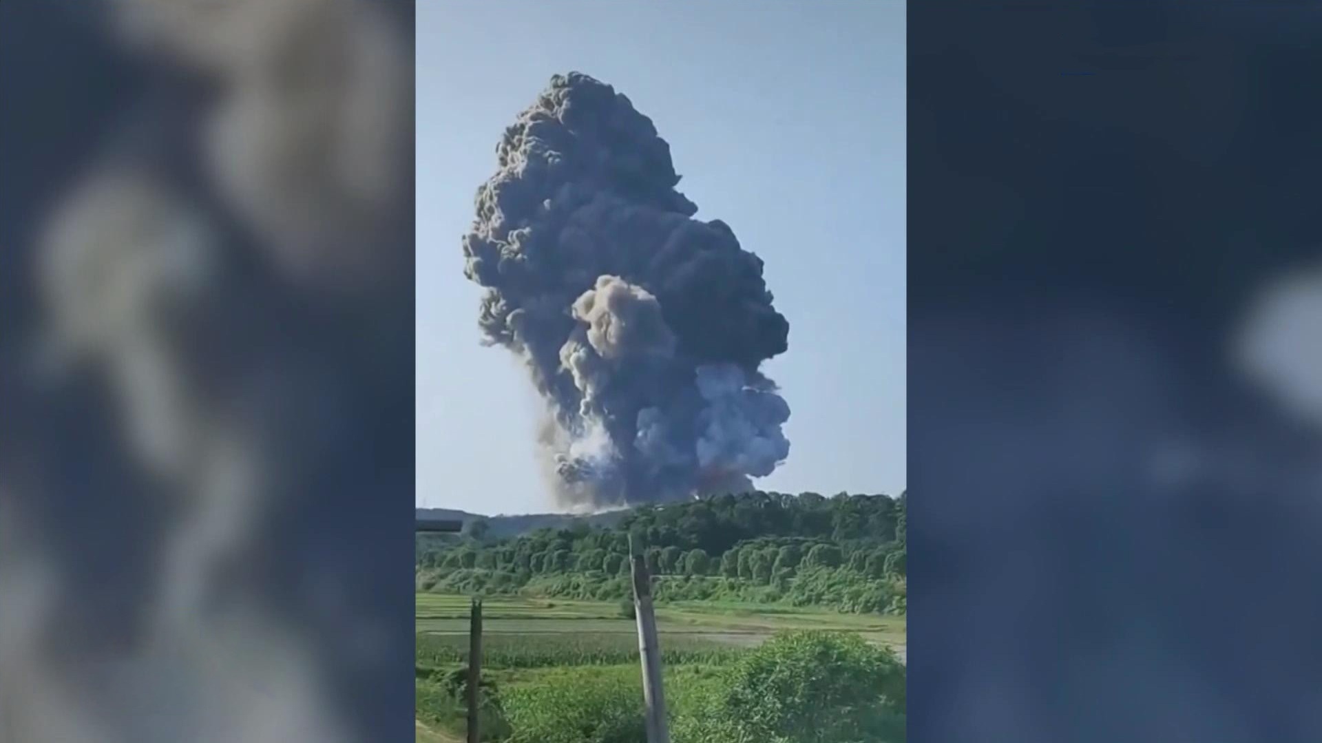 Власти Китая расследуют обстоятельства взрыва, который в понедельник вечером произошел на заводе фейерверков в  провинции Ху-нань