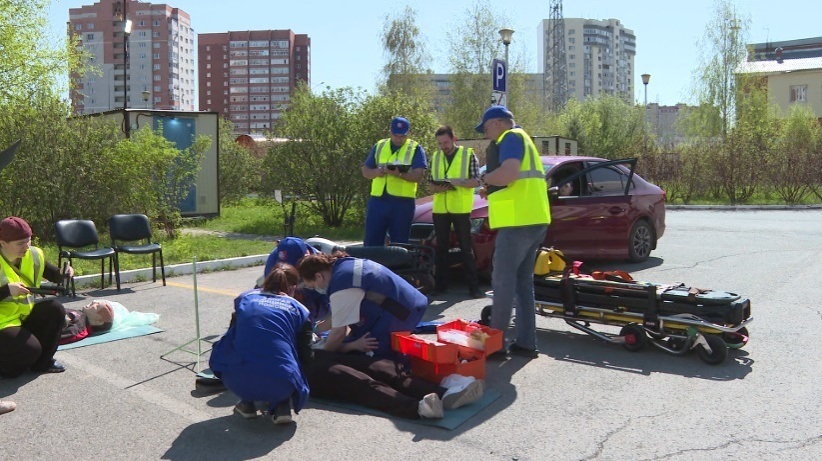 Тюменские бригады скорой помощи соревновались в профмастерстве