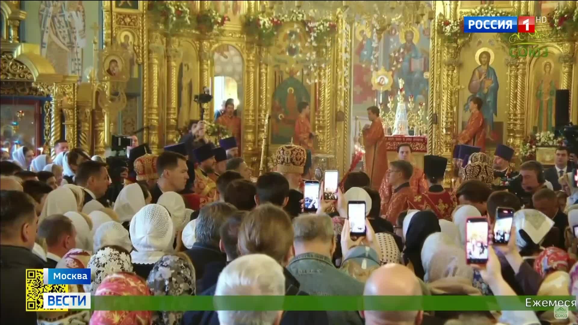 Патриарх Кирилл возглавил литургию в храме Троице-Лыково