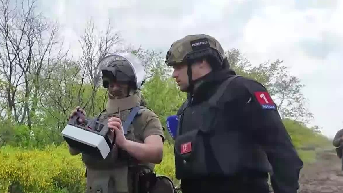 Десантники Запорожья и саперы ЛНР: Агитация и разминирование на передовой
