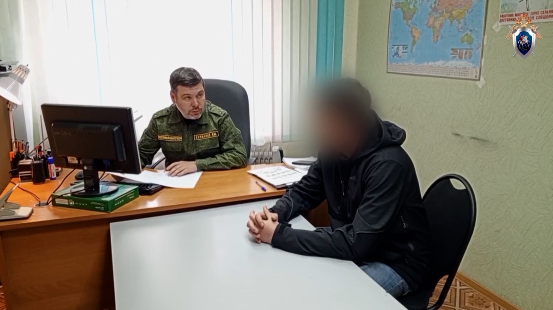 В Красноярском крае задержан замначальника отдела полиции: его подозревают в покровительстве продавцу контрафакта