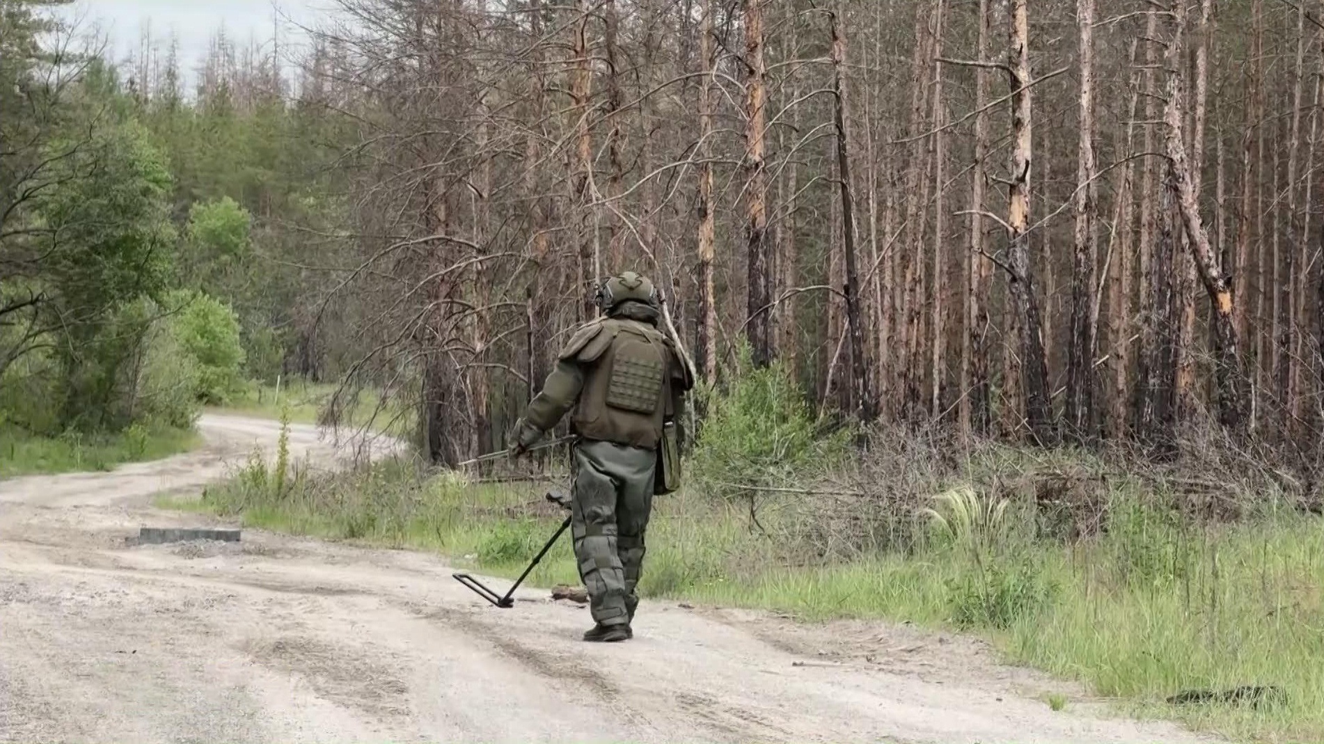 "Войска наступают на Красный Лиман: бои и разминирование в освобождённых районах"