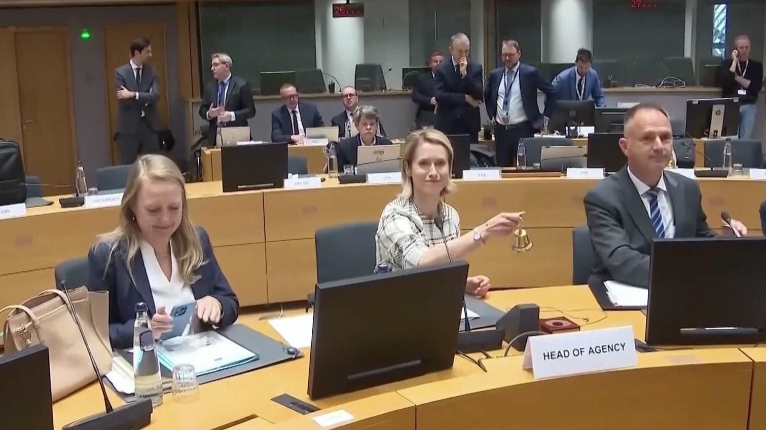 "Беспомощность Брюсселя: Санкции и поиск переговорщика по Украине"