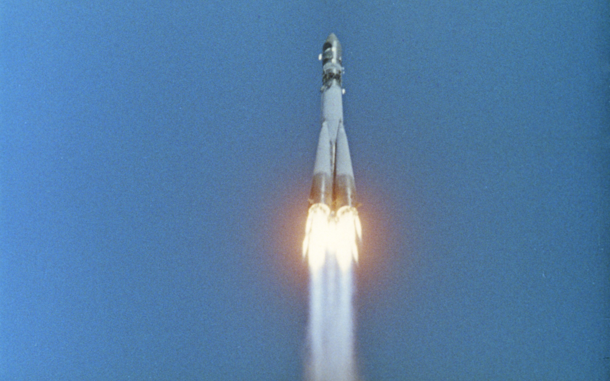 Космический корабль "Восток-1" стартовал в 9 часов 07 минут 12 апреля 1961