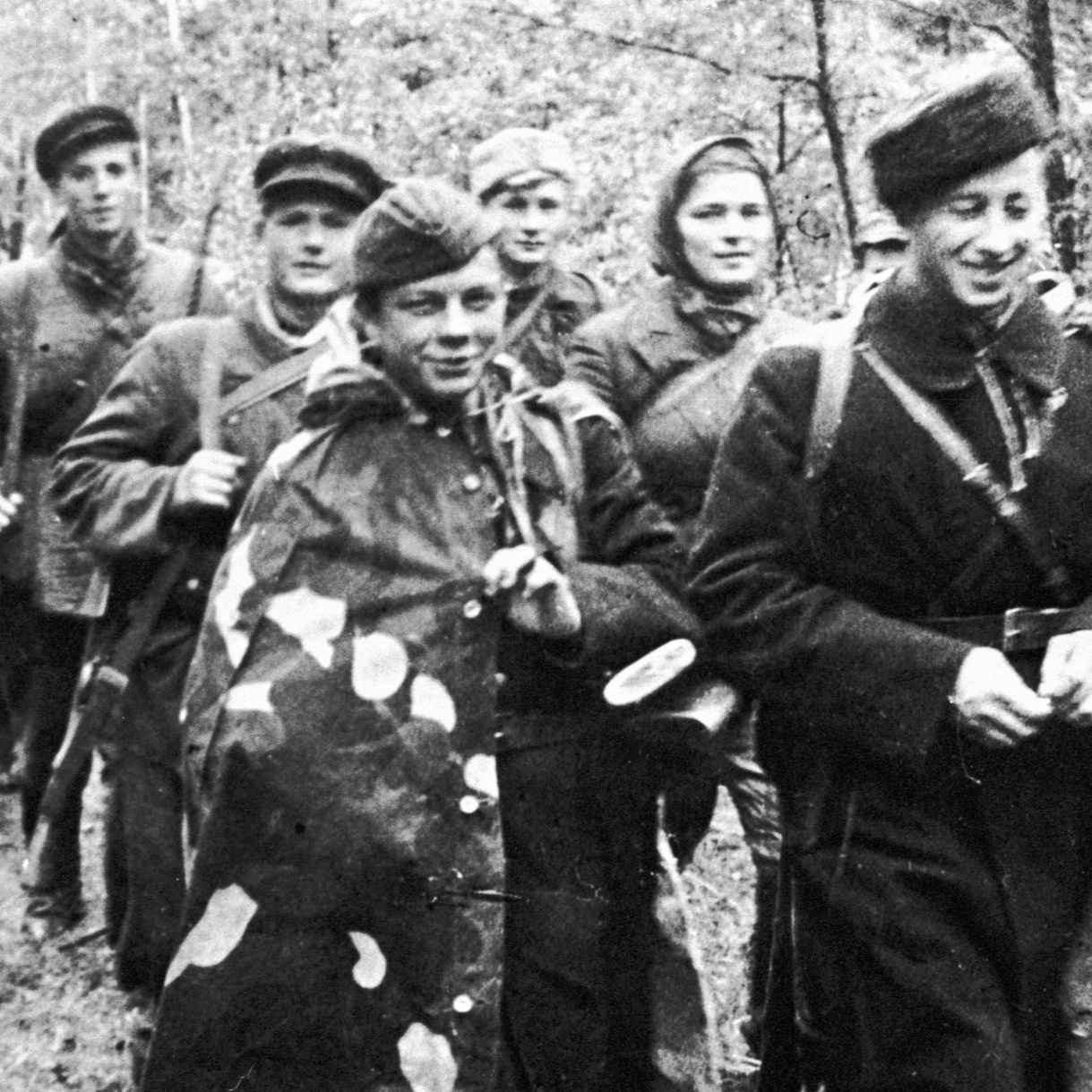 Партизанский Первомай - вызов врагу