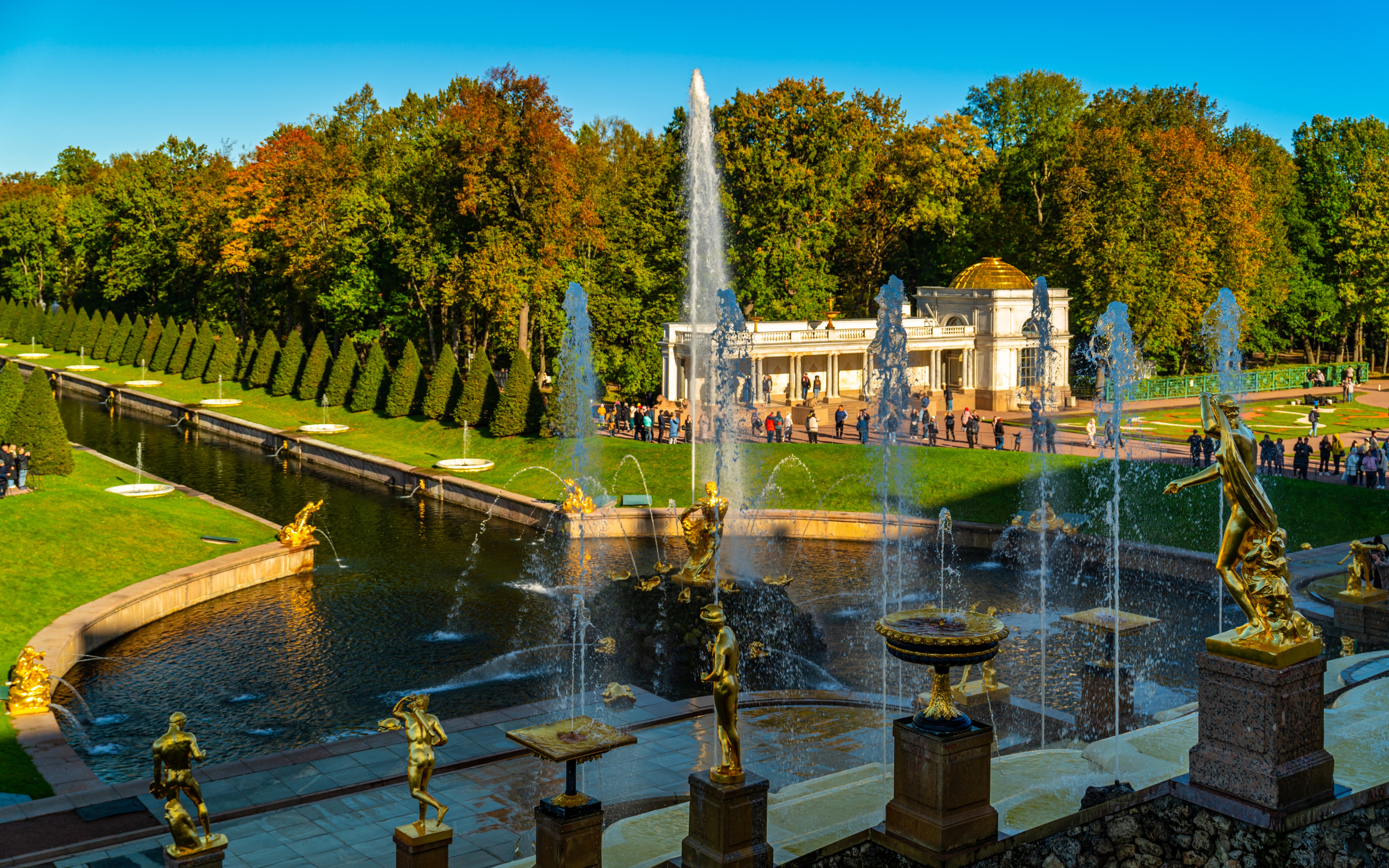 Кронштадт, Петергоф и форты: маршрут, где рождается гордость и хорошее настроение