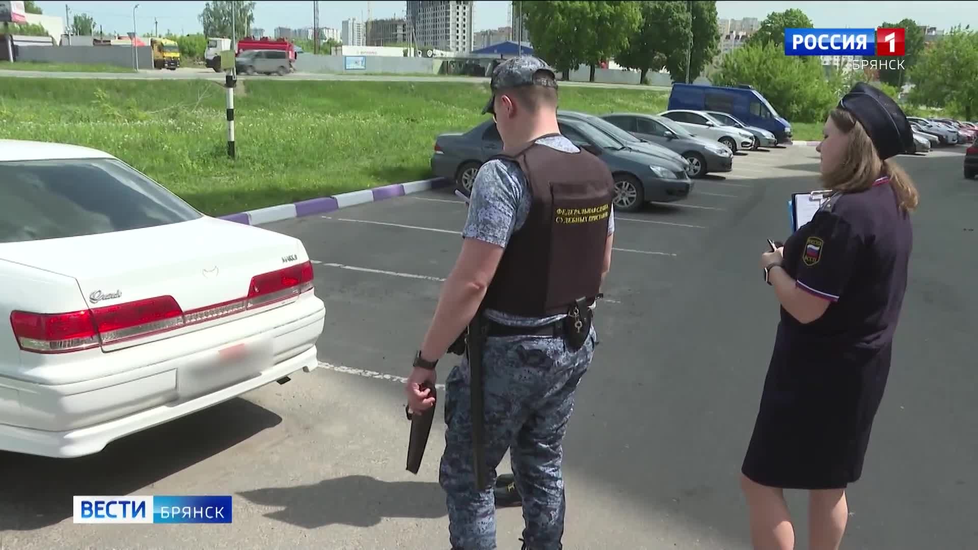 В Брянской области проходит акция "Судебные приставы — детям"