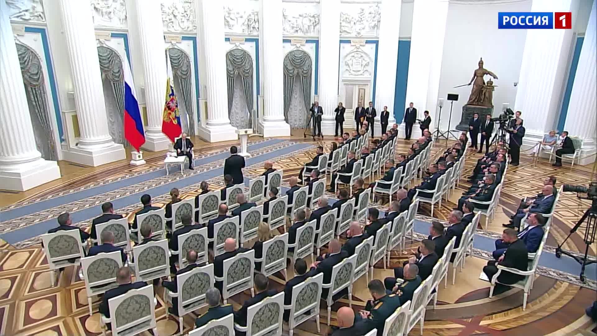Успехи на передовой и новый кадровый потенциал: Владимир Путин отметил уверенное продвижение ВС РФ на Запорожском направлении