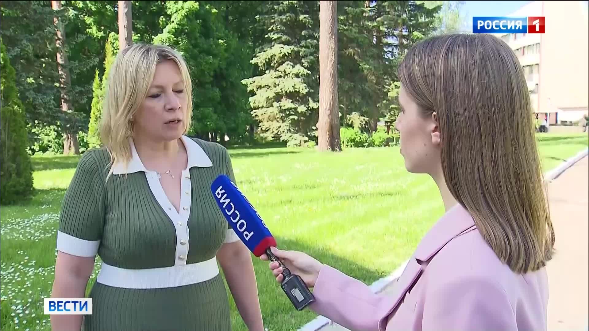 Российский МИД предлагает иностранным журналистам посетить пострадавший колледж в Старобельске, но СМИ отказываются