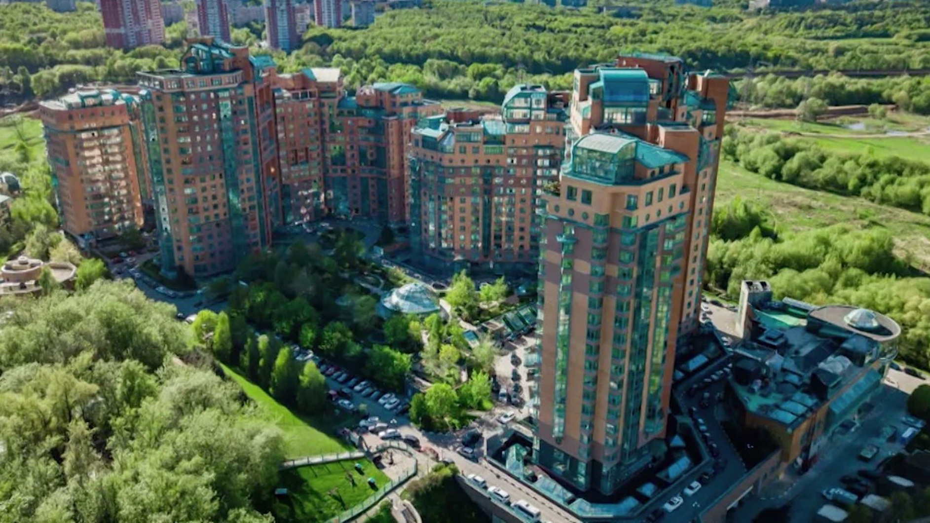 Верховный суд инициировал антикоррупционные иски к судьям из Москвы и Карачаево-Черкесии Дарьи Федоровой и Альбины Адзиновой