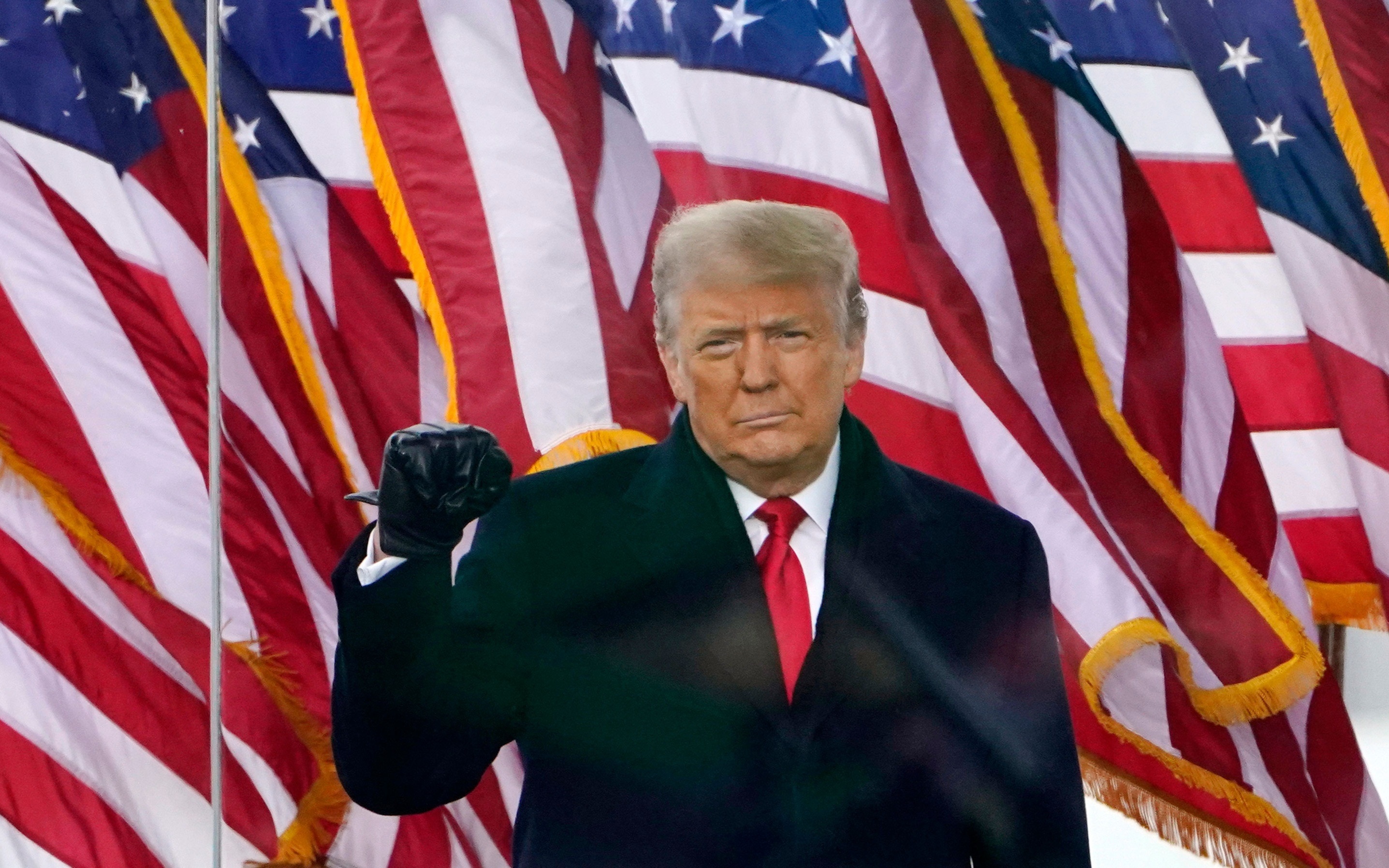 Трамп созывает экстренное совещание по Ирану на фоне новых авиаударов и угроз