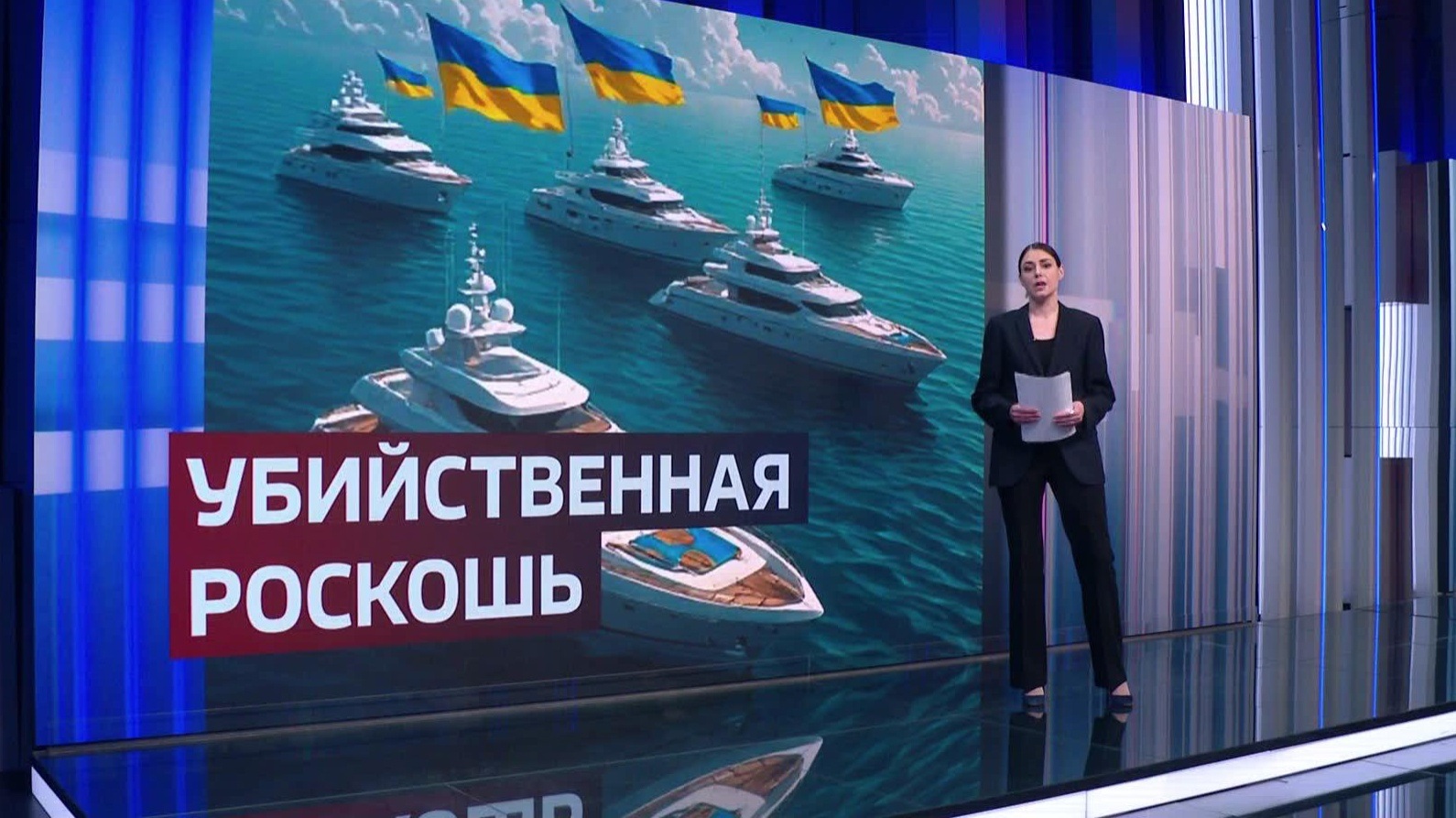 Кают-компания вдали от взрывов и окопов