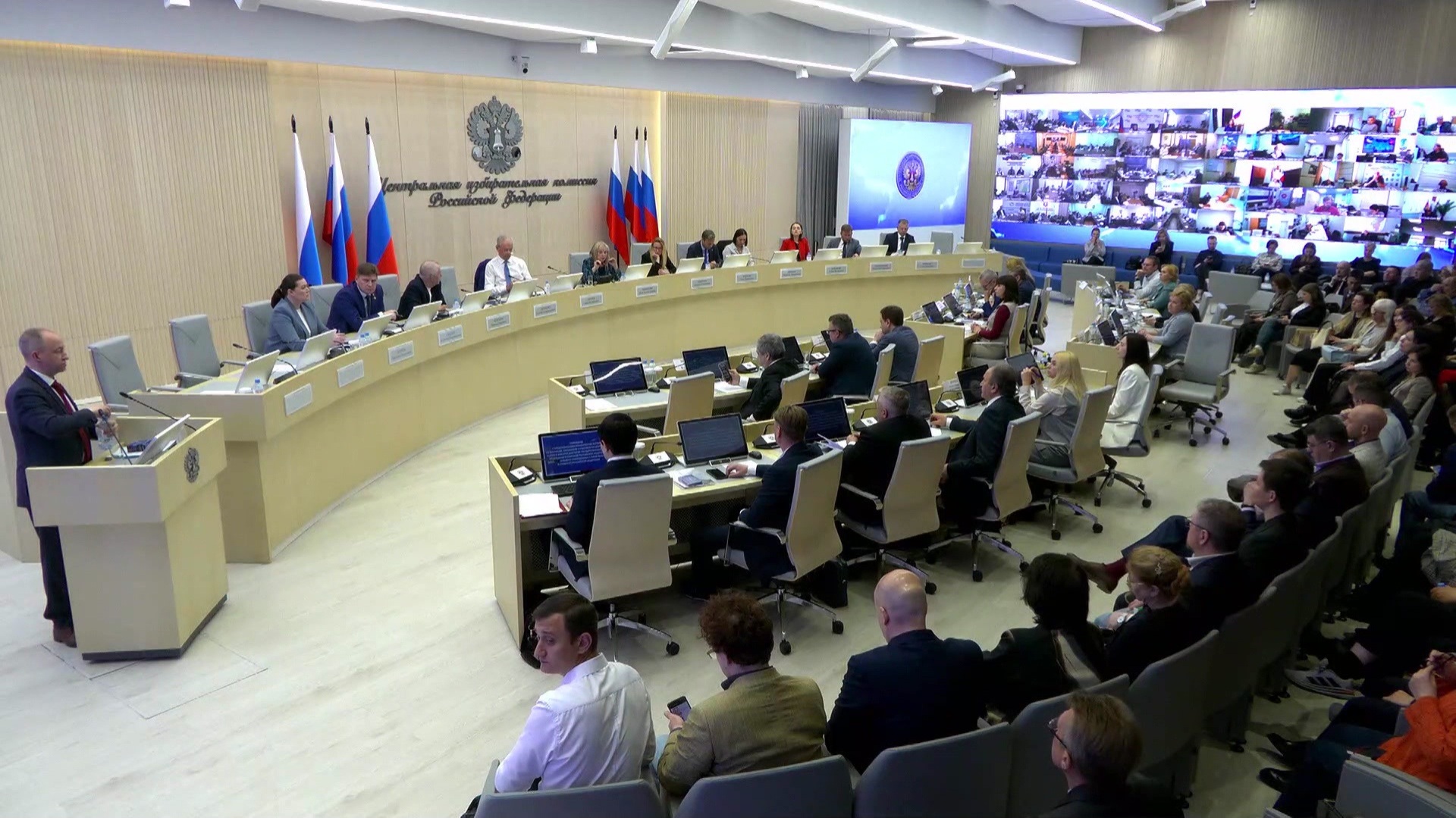 Голосование на выборах в Госдуму продлится три дня