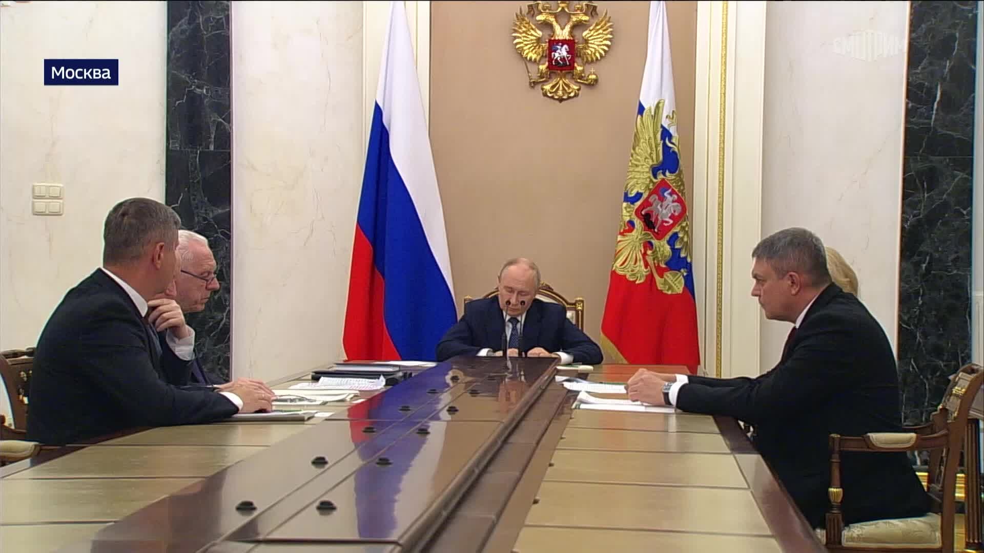 Совещание в Кремле: Владимир Путин заслушал доклады Бастрыкина и Гуцана о теракте в Старобельске