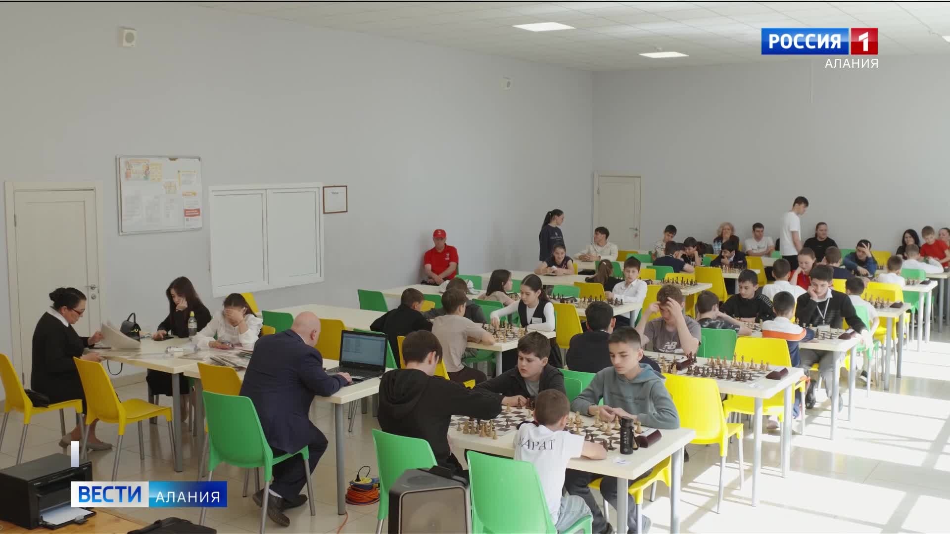 Шахматный турнир «Лучи Победы» на Кубок главы Кировского района состоялся в Эльхотовской средней школе