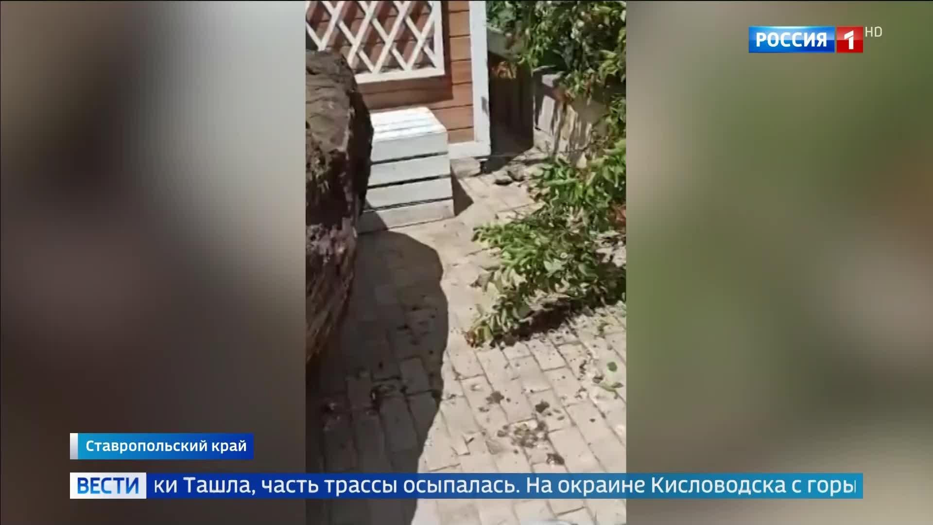 Ставрополь восстанавливается после наводнений: разрушены дороги и обвалился камень в Кисловодске