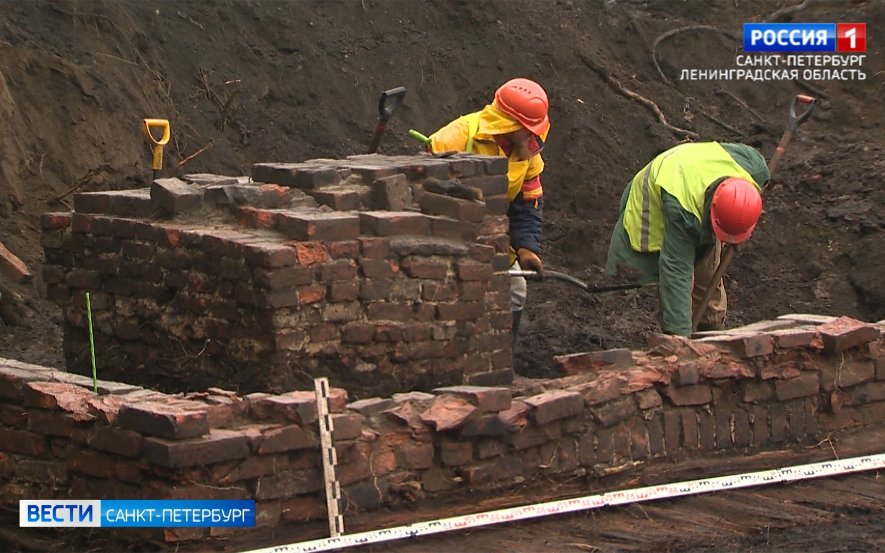 Археологи исследуют территорию Стеклянного городка на левом берегу Невы