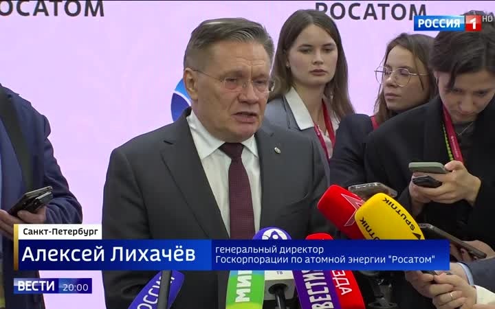 Украинские боевики нарушили перемирие возле Запорожской АЭС, ранив троих сотрудников.