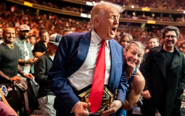 Трамп ищет выход из иранской тупиковой ситуации на фоне юбилея и боев UFC у Белого дома