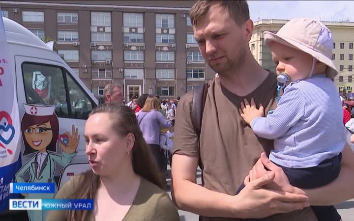 Челябинцы поучаствовали в донорской акции на выставке ретротехники