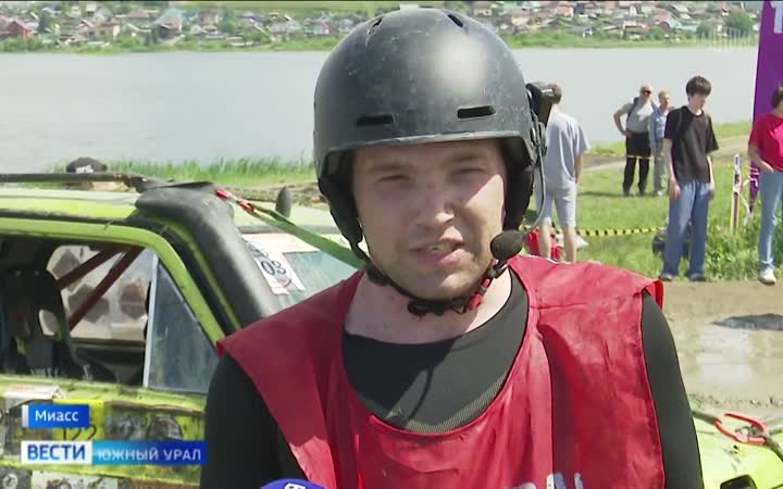 Грязи не боятся: экстремальные гонки по бездорожью прошли в Миассе