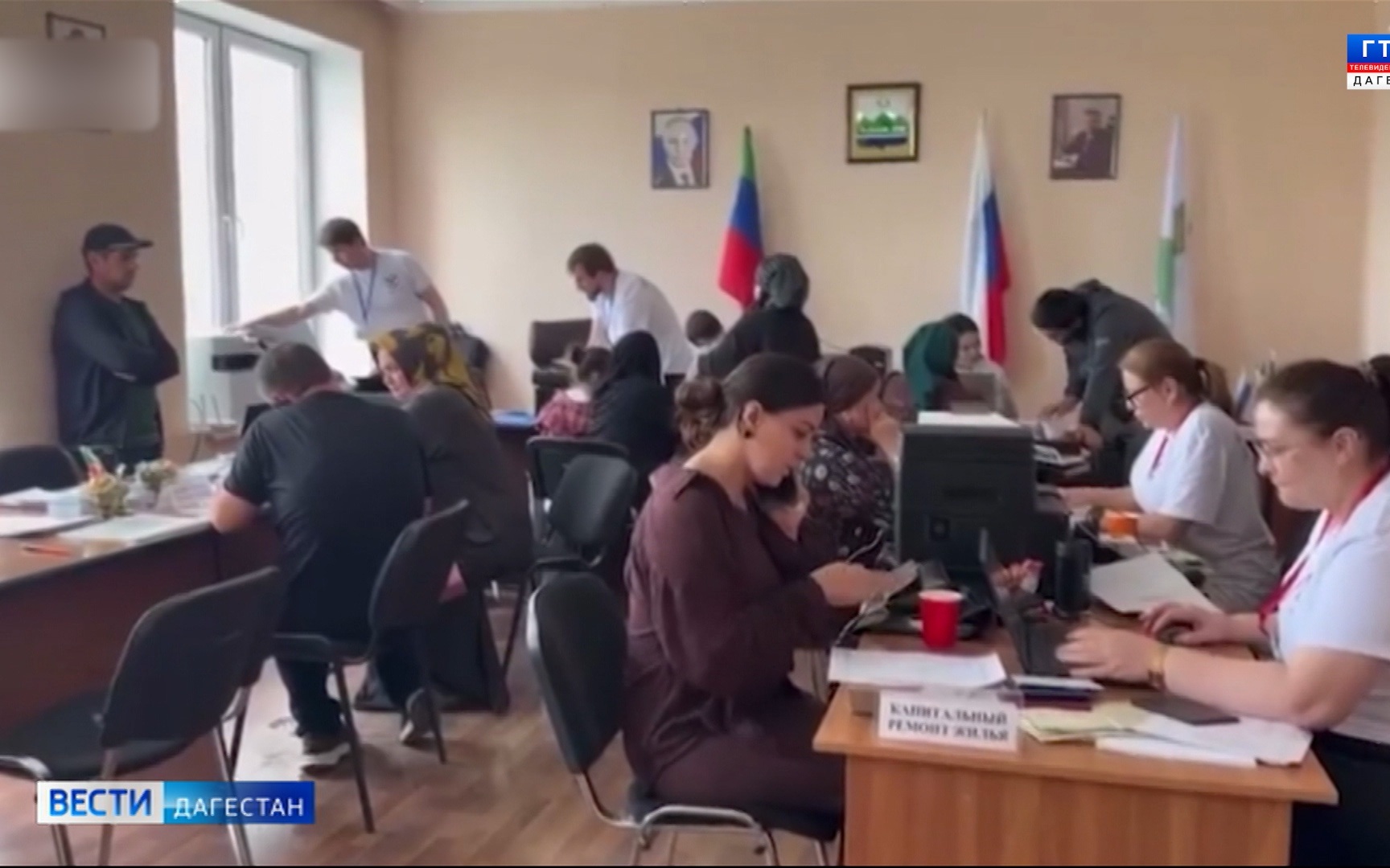 В поселке Мамедкала начал работу пункт приема заявлений на получение единовременной денежной выплаты