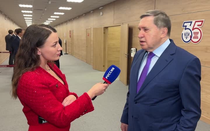 Ушаков: новые атаки со стороны Киева не приближают личные контакты с Путиным